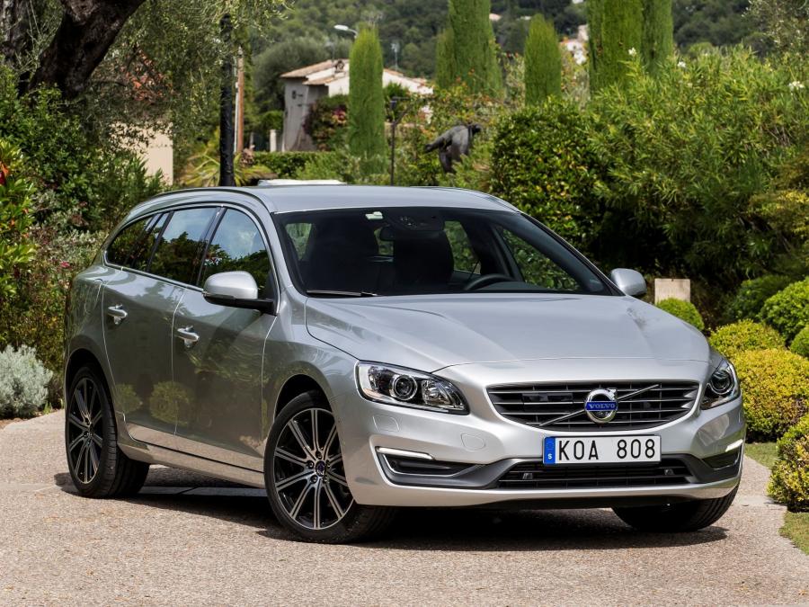  Volvo V60 D4 2013 года  (фото 2 из 8)